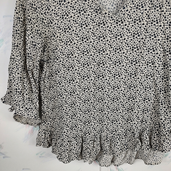 Cynthia Rowley Floral Print V-neck Top - Picture 3 of 10